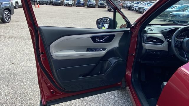 Used 2025 Subaru Forester Limited AWD/4WD image 17