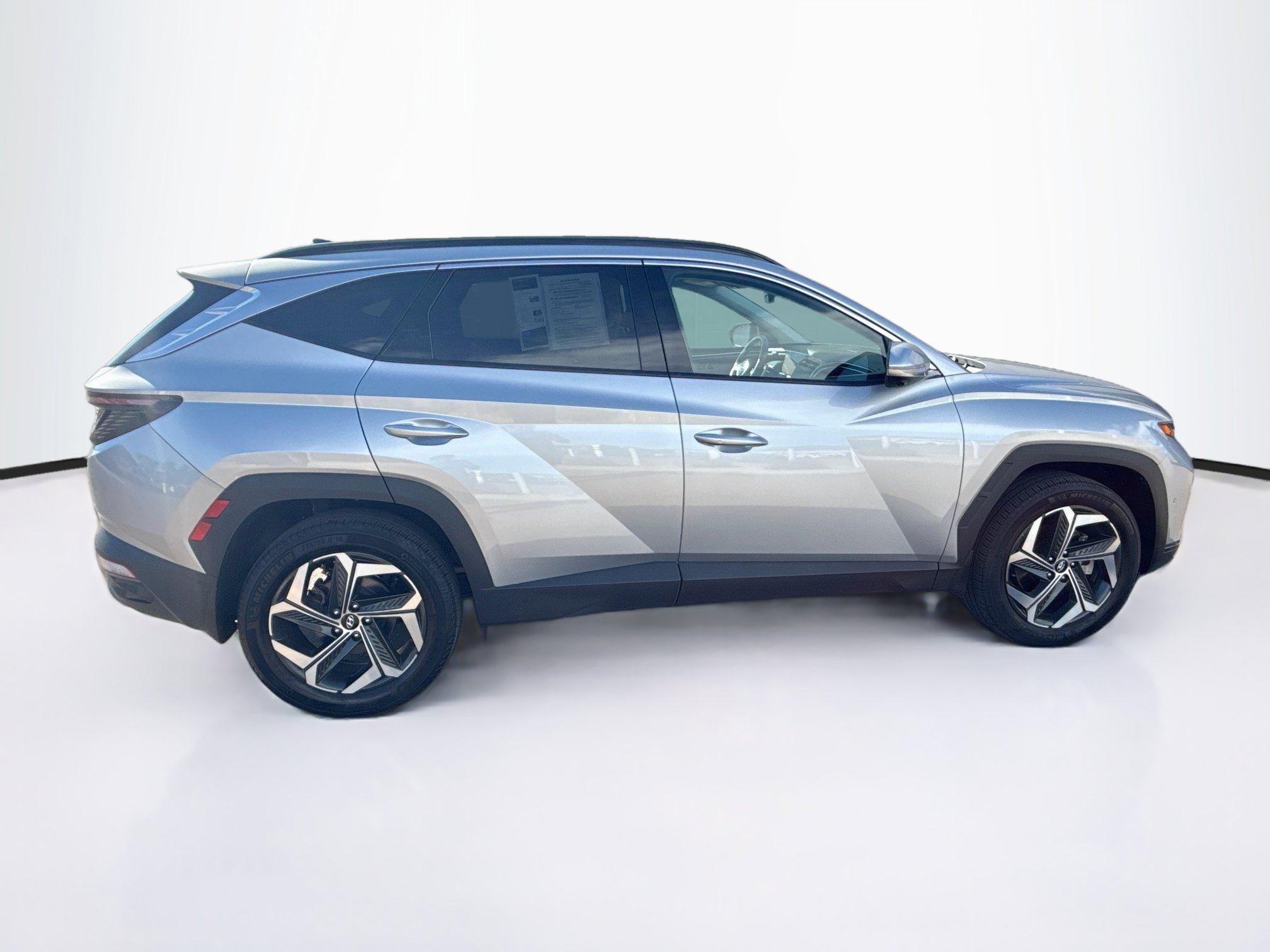 Used 2023 Hyundai Tucson Limited w/ Cargo Package AWD/4WD image 10