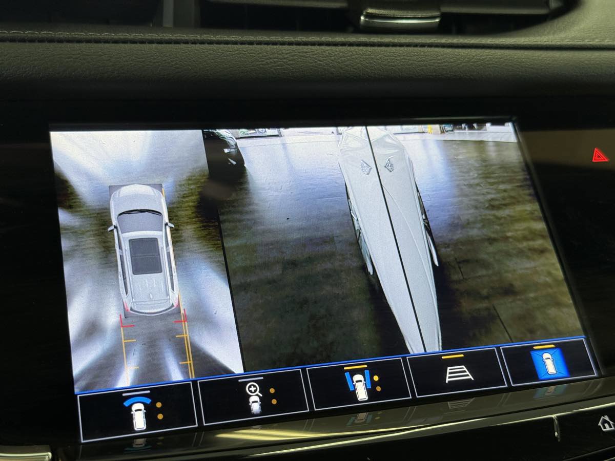 Used 2024 Cadillac XT6 Premium Luxury w/ Technology Package image 74