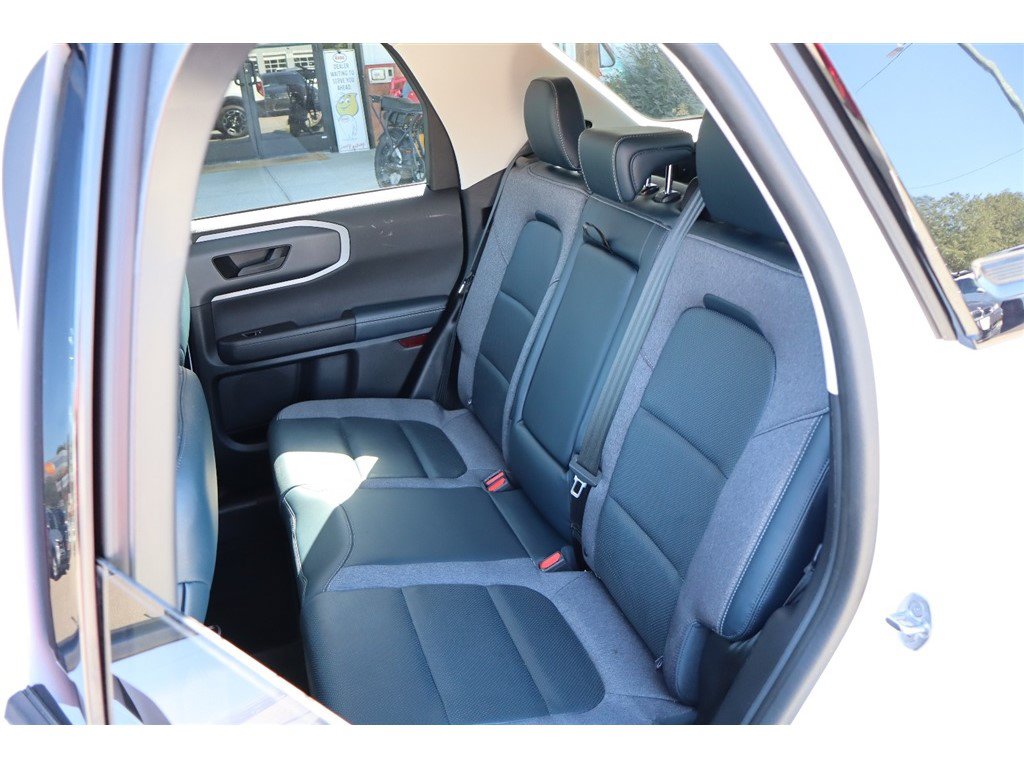 Used 2021 Ford Bronco Sport Outer Banks AWD/4WD image 16
