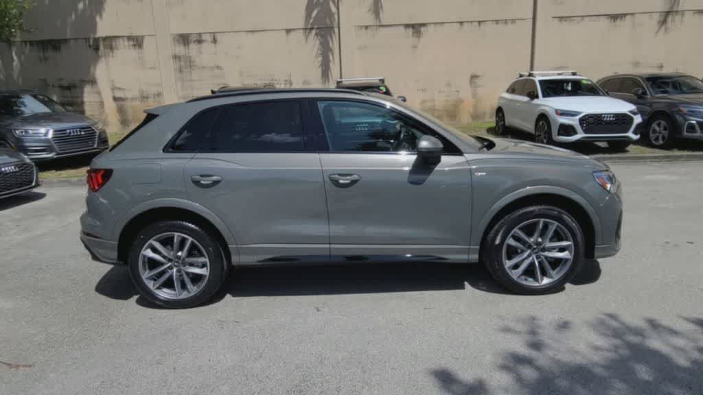 Certified 2024 Audi Q3 2.0T Premium AWD/4WD image 9