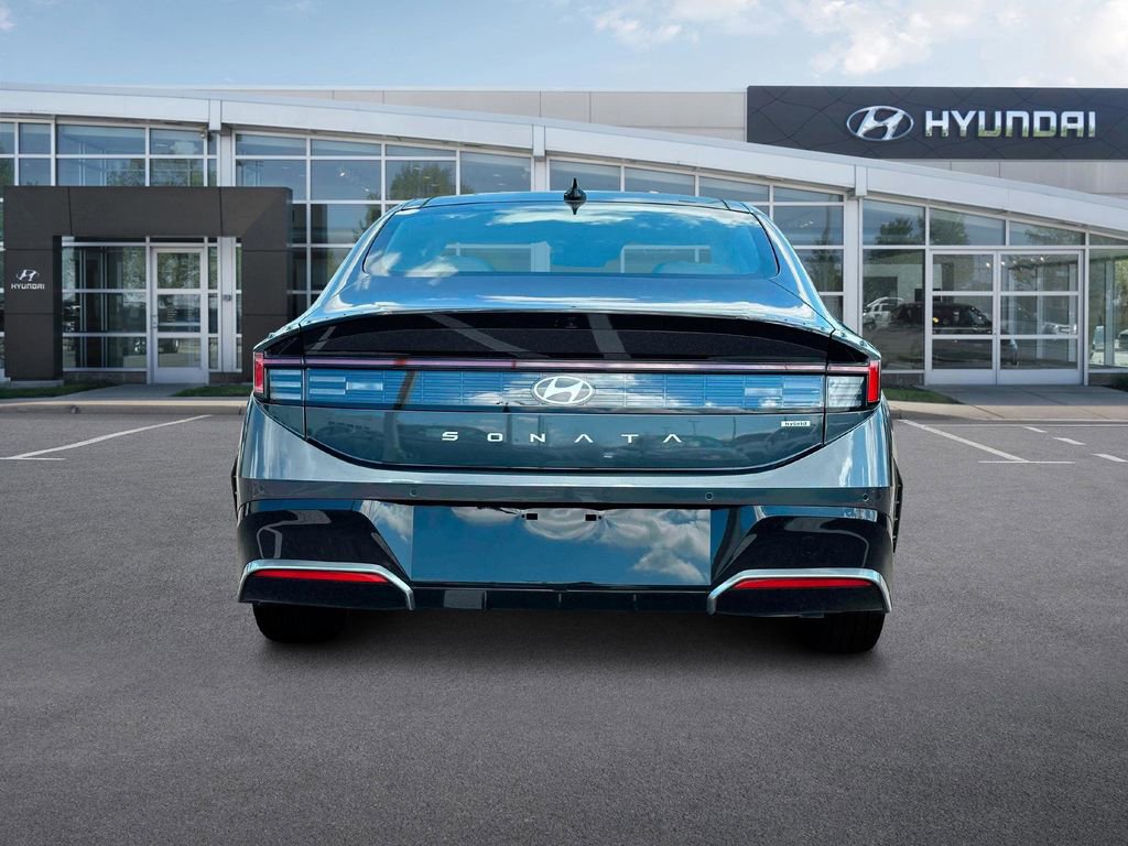 New 2025 Hyundai Sonata Limited image 6