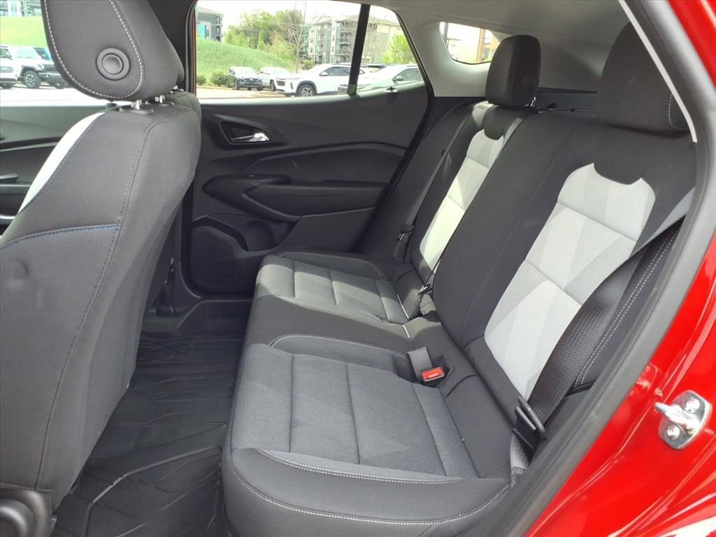New 2026 Chevrolet Trax LS w/ LS Convenience Package FWD image 21
