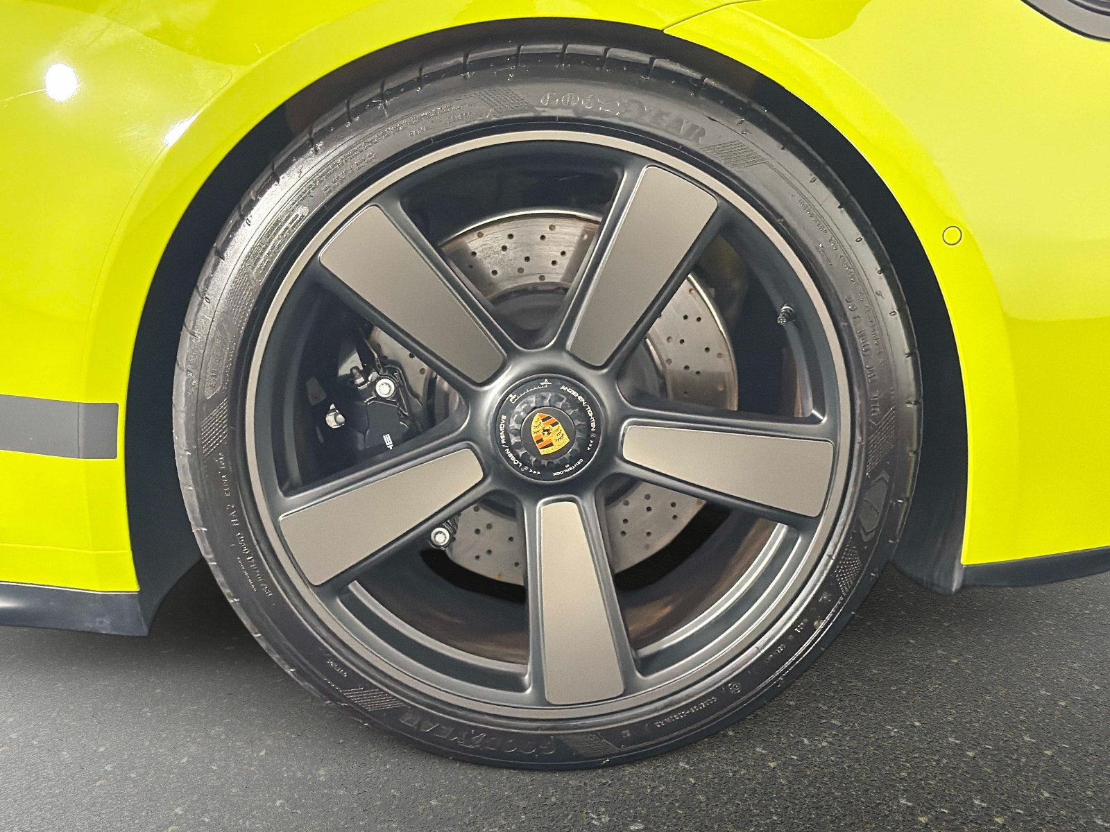 Used 2026 Porsche 911 GTS RWD image 12