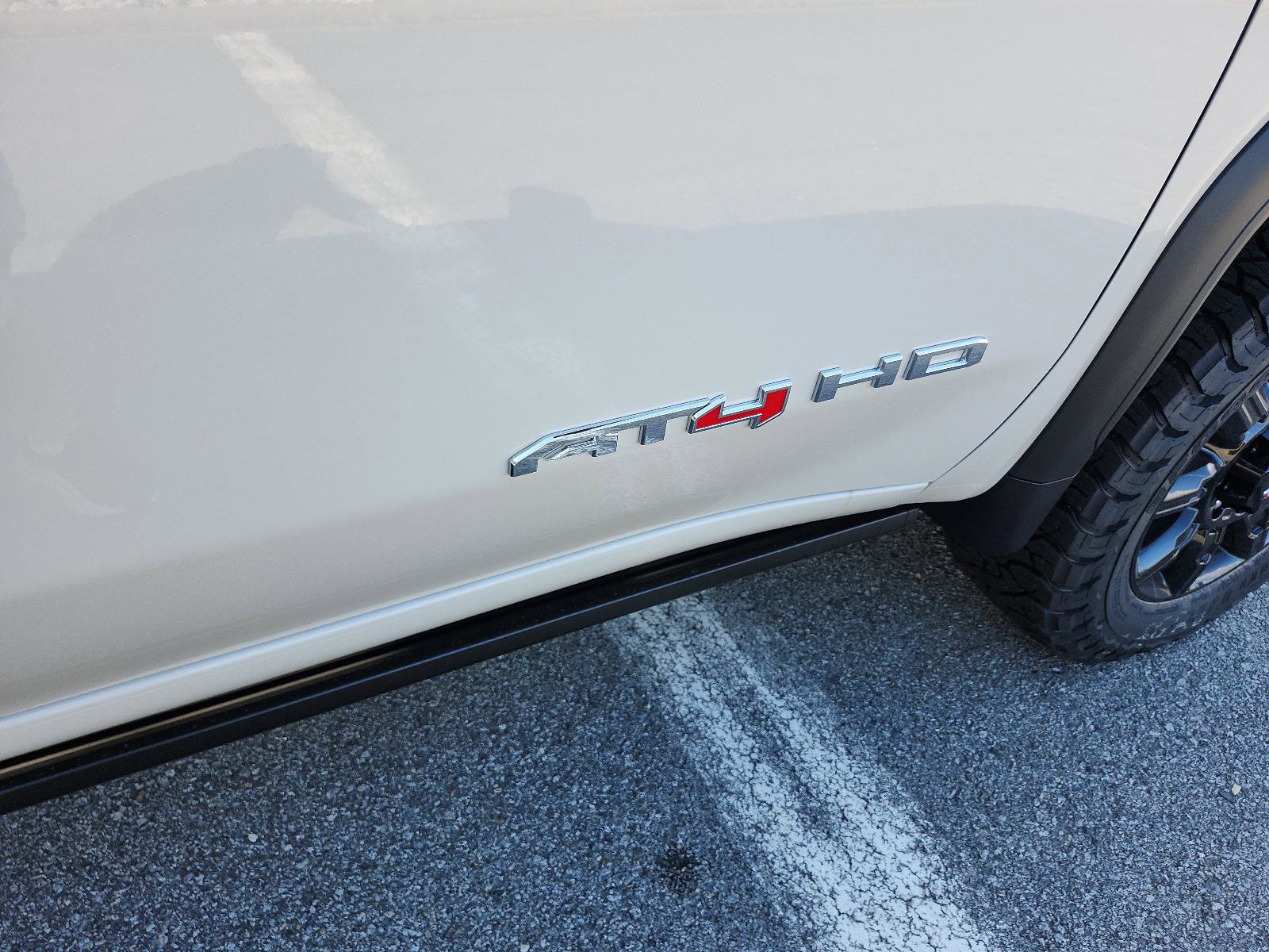 New 2026 GMC Sierra 2500 AT4 w/ AT4 Premium Plus Package image 5