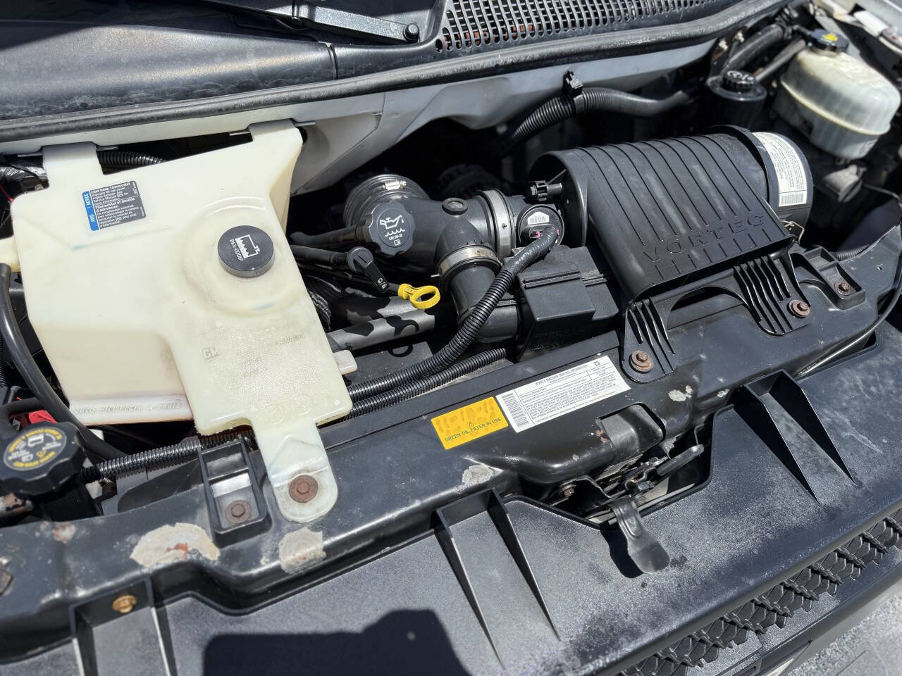 Used 2005 Chevrolet Express 2500 image 21