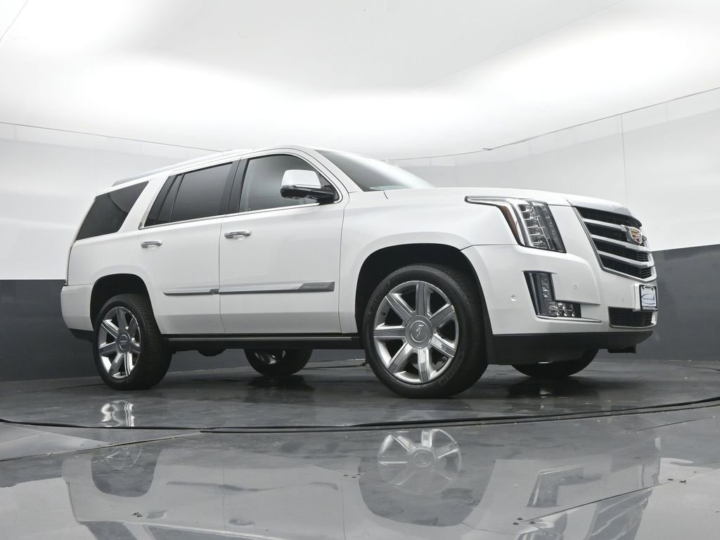Used 2020 Cadillac Escalade Premium Luxury image 68