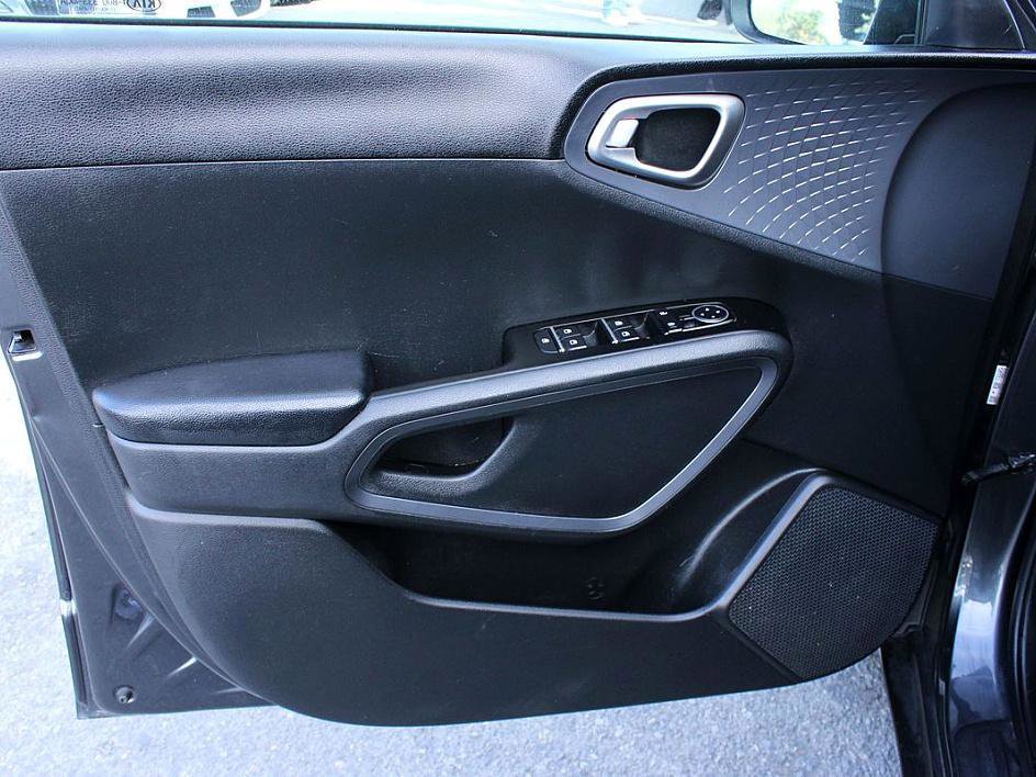 Used 2021 Kia Soul S FWD image 8