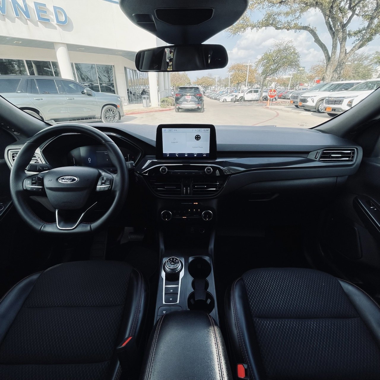 Used 2025 Ford Escape ST-Line image 10