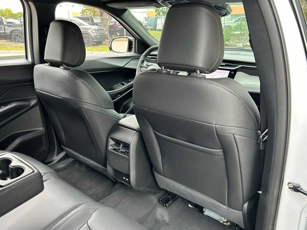 New 2026 Jeep Cherokee Limited image 36