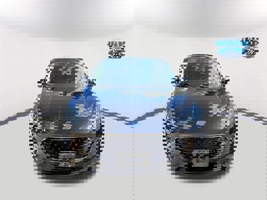 Certified 2021 Ford Escape SE w/ SE Sport Appearance Package image 2