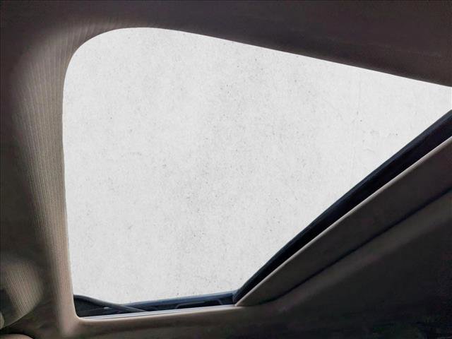 Used 2020 Jeep Grand Cherokee Limited AWD/4WD image 16