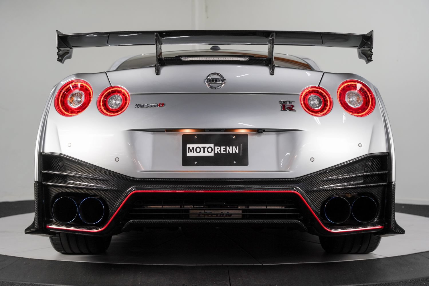 Used 2018 Nissan GT-R NISMO AWD/4WD image 24