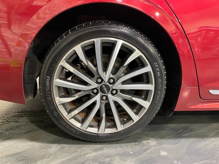 Used 2018 Lincoln Continental Premiere FWD image 10