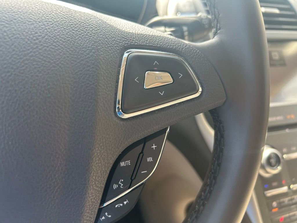 Used 2019 Lincoln MKC Select w/ Select Plus Package image 21