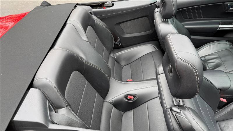 Used 2017 Ford Mustang Premium image 25