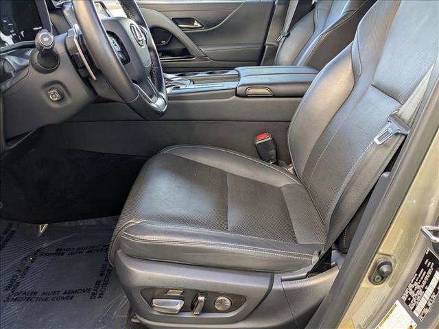 Used 2023 Lexus LX 600 LX 600 Premium w/ Appearance Package image 16