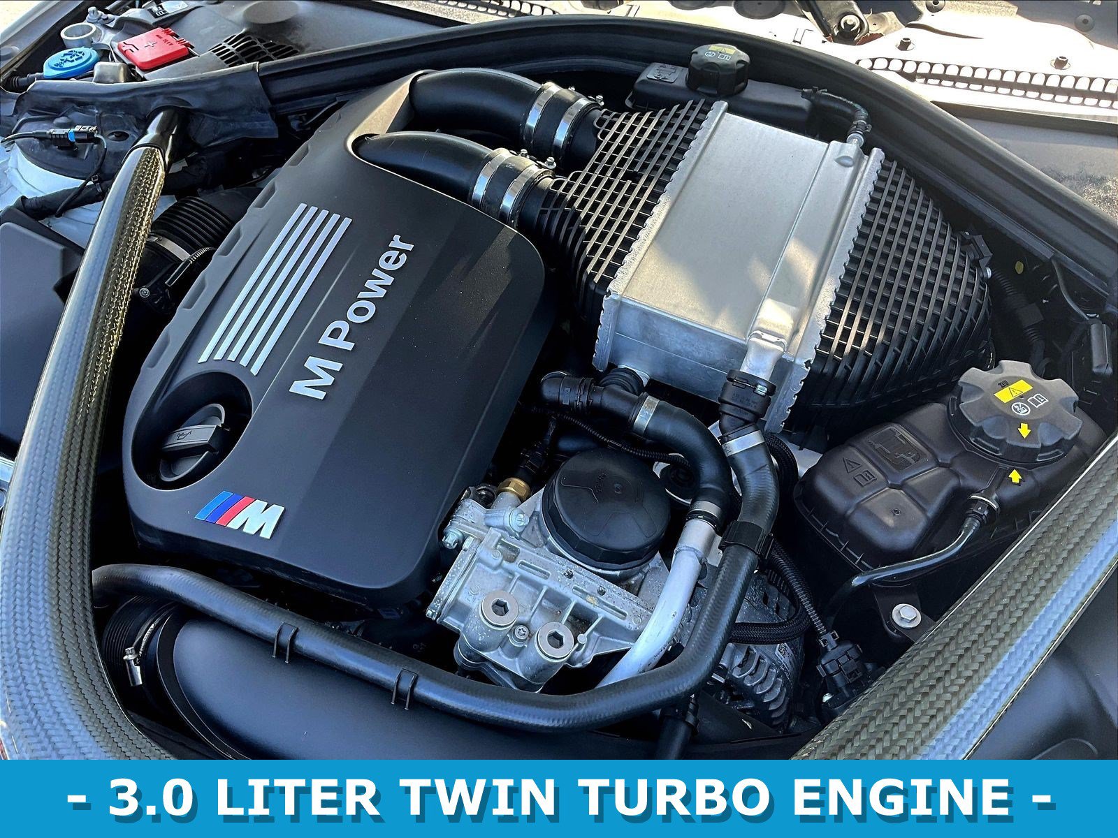 Used 2020 BMW M4 Convertible RWD image 31