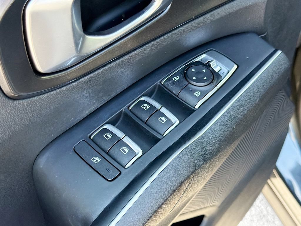 Used 2022 Kia Sorento LX FWD image 23