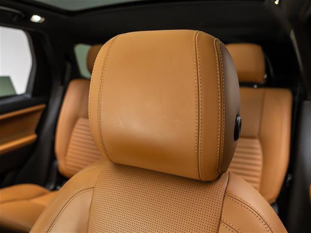 Used 2019 Land Rover Discovery Sport HSE Luxury image 14