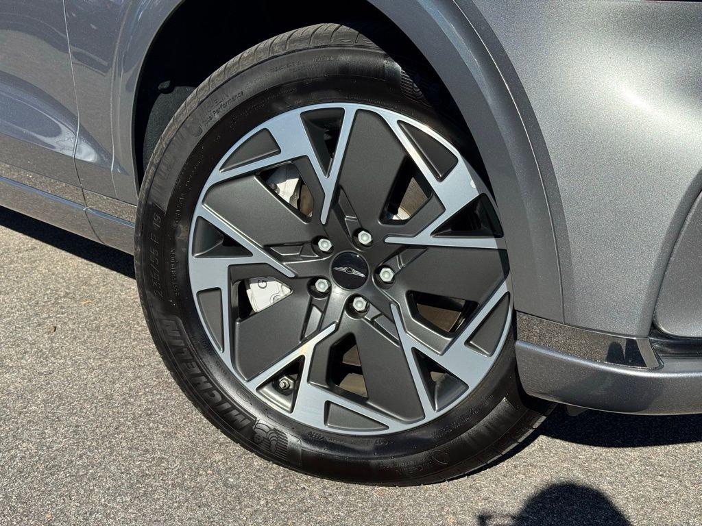 Used 2026 Genesis Electrified GV70 Advanced image 6