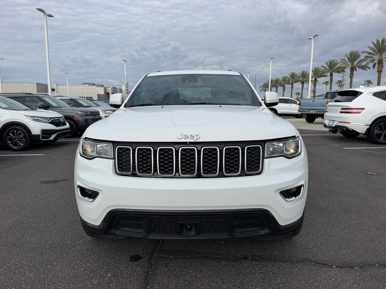 Used 2021 Jeep Grand Cherokee Laredo w/ Security & Convenience Group AWD/4WD image 23
