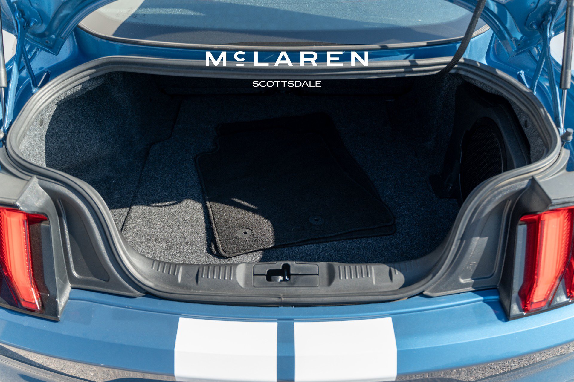 Used 2020 Ford Mustang Shelby GT500 w/ Technology Package RWD image 36