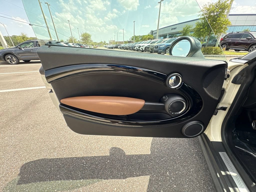 Used 2012 MINI Cooper Roadster S FWD image 9