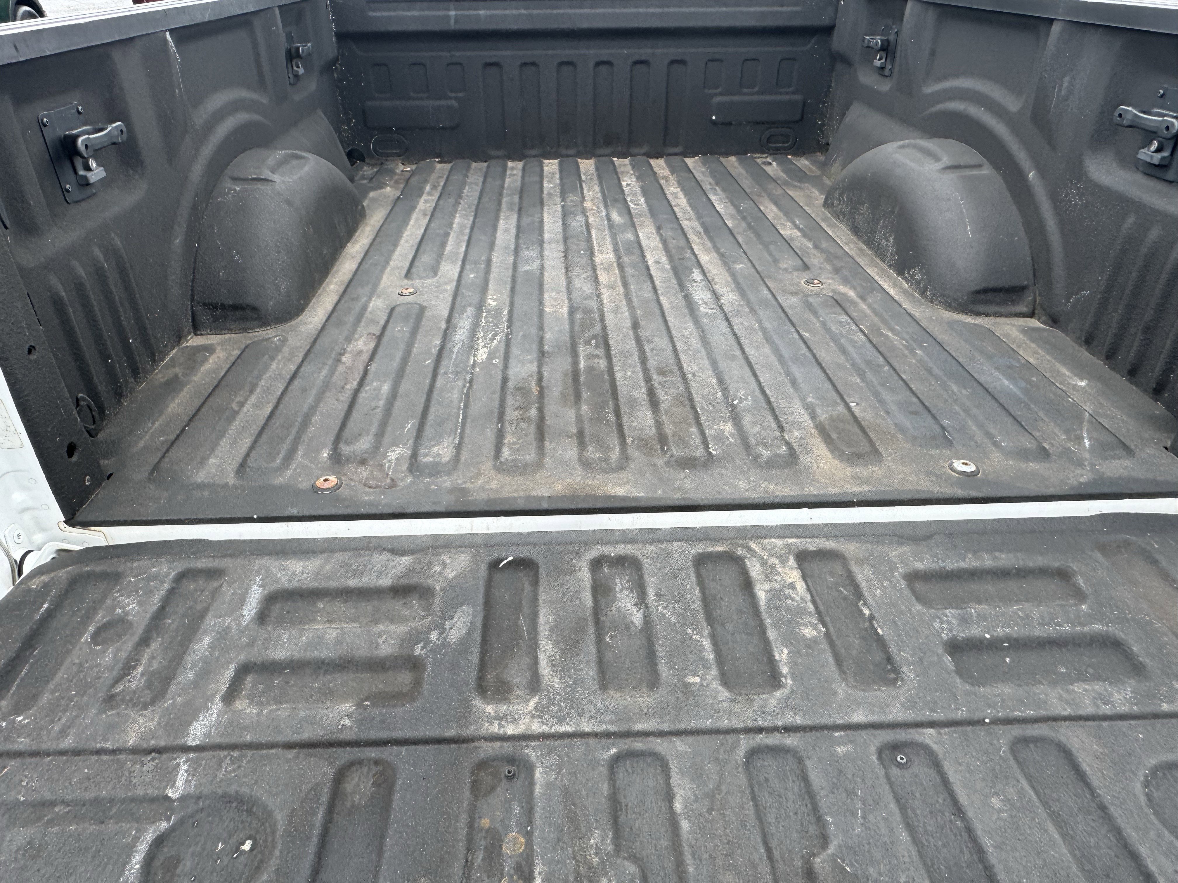 Used 2015 Ford F150 XL w/ Equipment Group 101A Mid RWD image 19