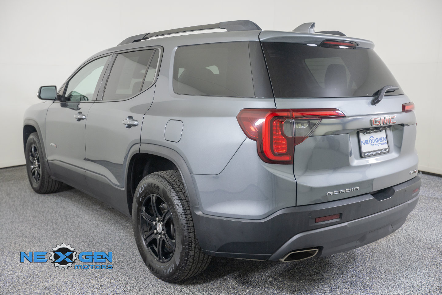 Used 2021 GMC Acadia AT4 w/ Trailering Package AWD/4WD image 29