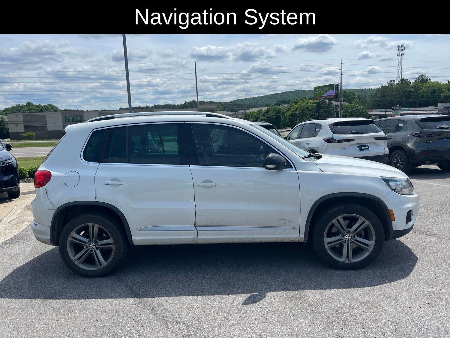 Used 2017 Volkswagen Tiguan Sport FWD image 3