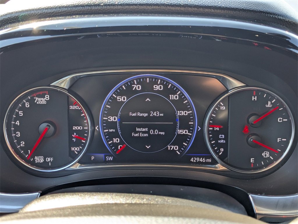 Used 2023 Chevrolet Traverse Premier image 11