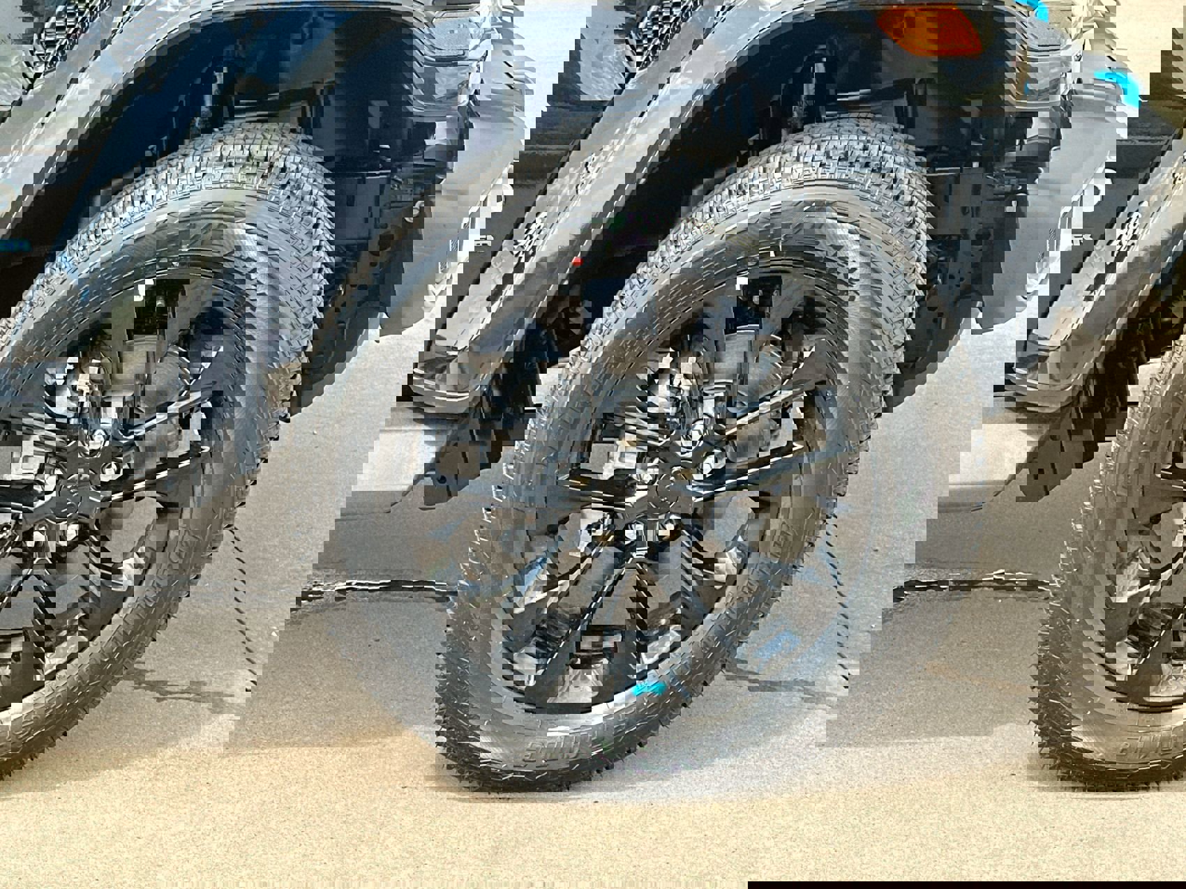 New 2023 Jeep Wrangler Sahara image 10