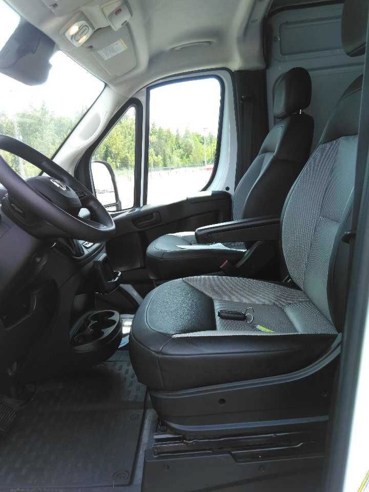 Used 2024 RAM ProMaster 2500 w/ Convenience Group FWD image 14