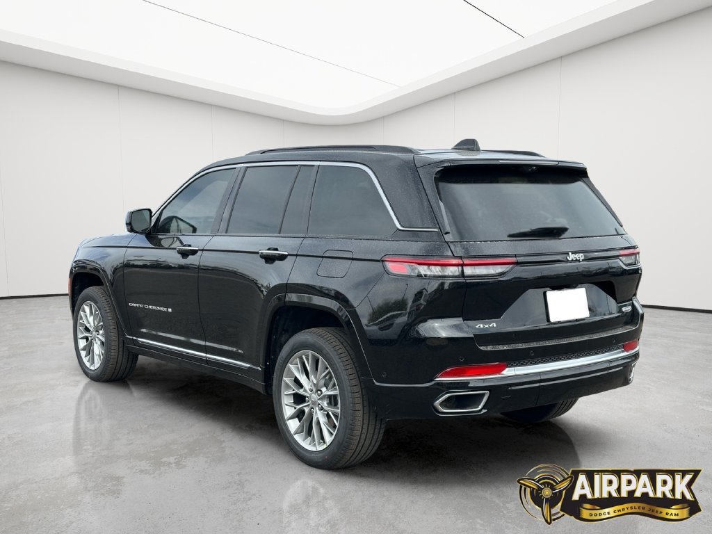 New 2025 Jeep Grand Cherokee Summit w/ Adv Protech Group IV AWD/4WD image 7