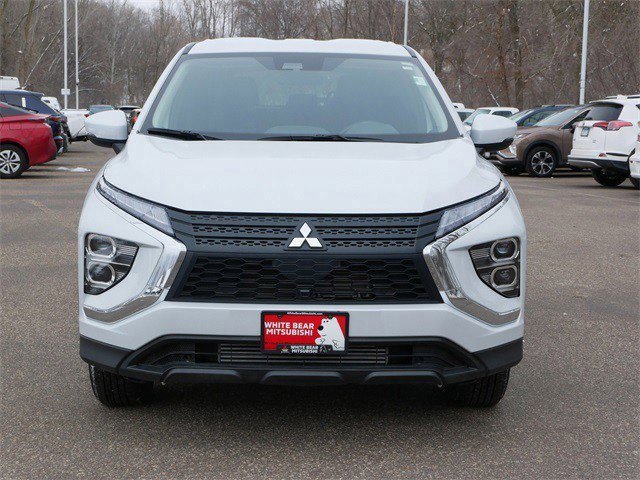 Used 2025 Mitsubishi Eclipse Cross ES image 2
