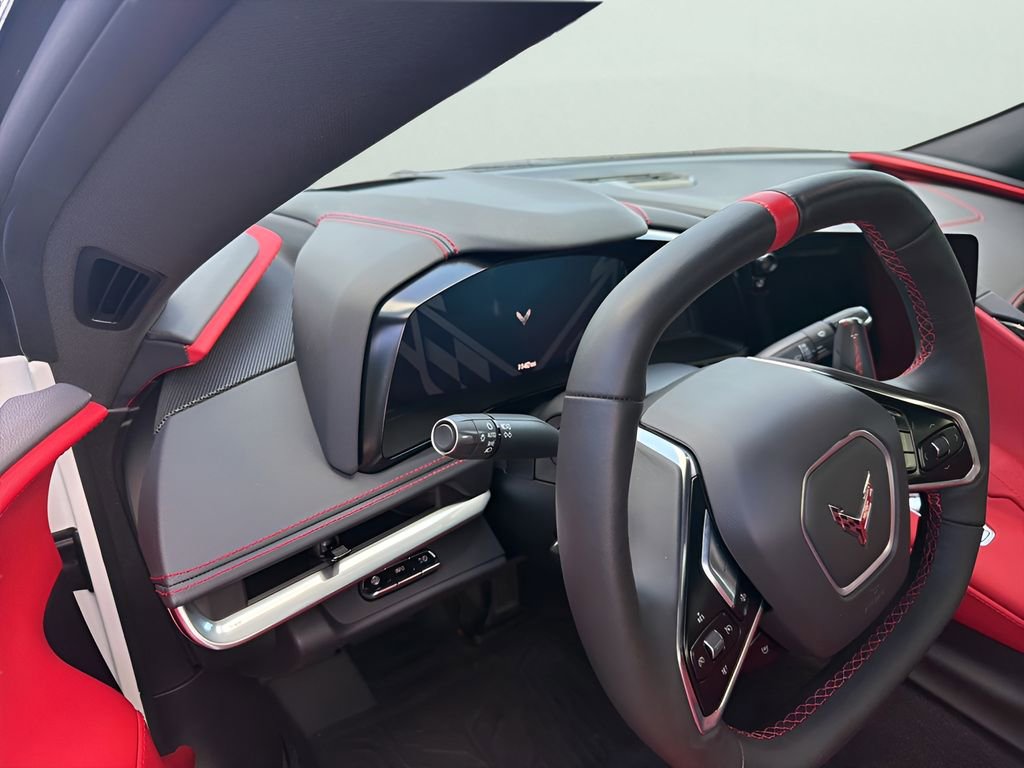 Used 2024 Chevrolet Corvette Stingray Preferred Conv image 8