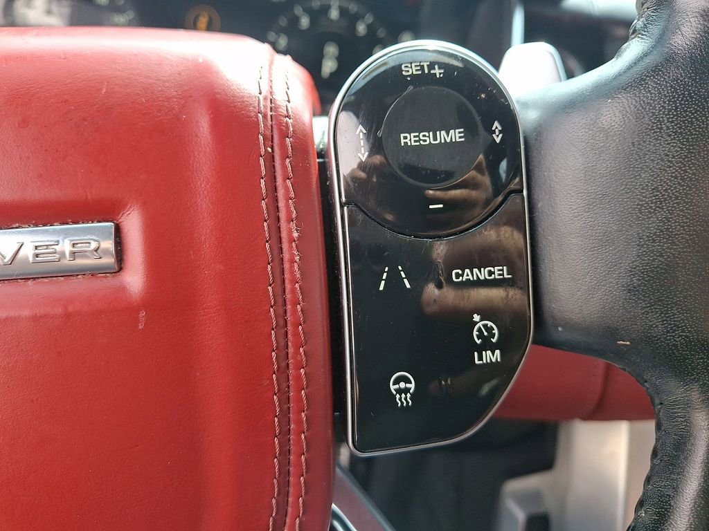 Used 2019 Land Rover Range Rover Autobiography image 25