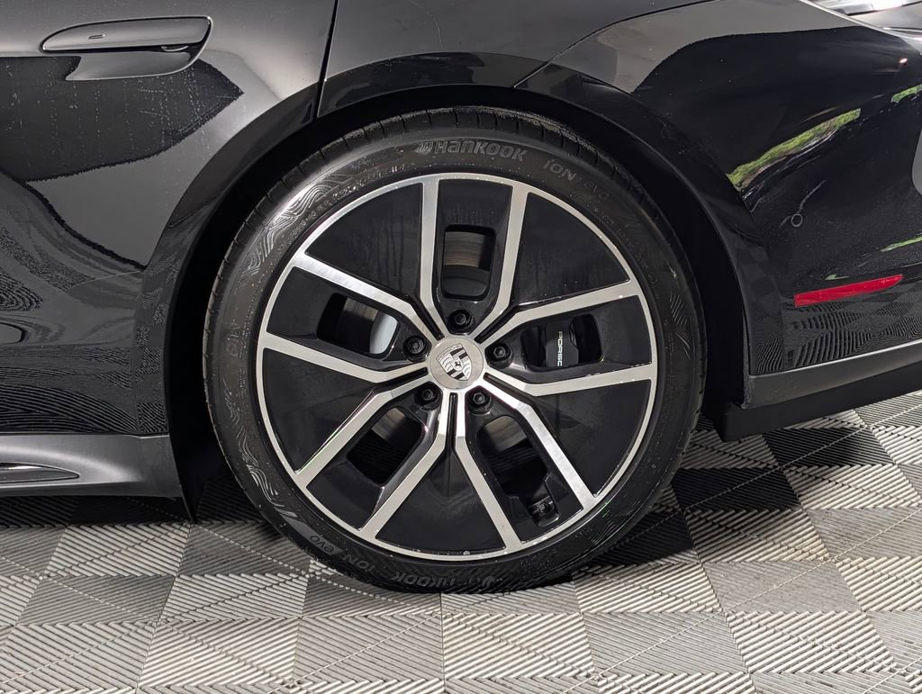 New 2026 Porsche Taycan RWD image 12