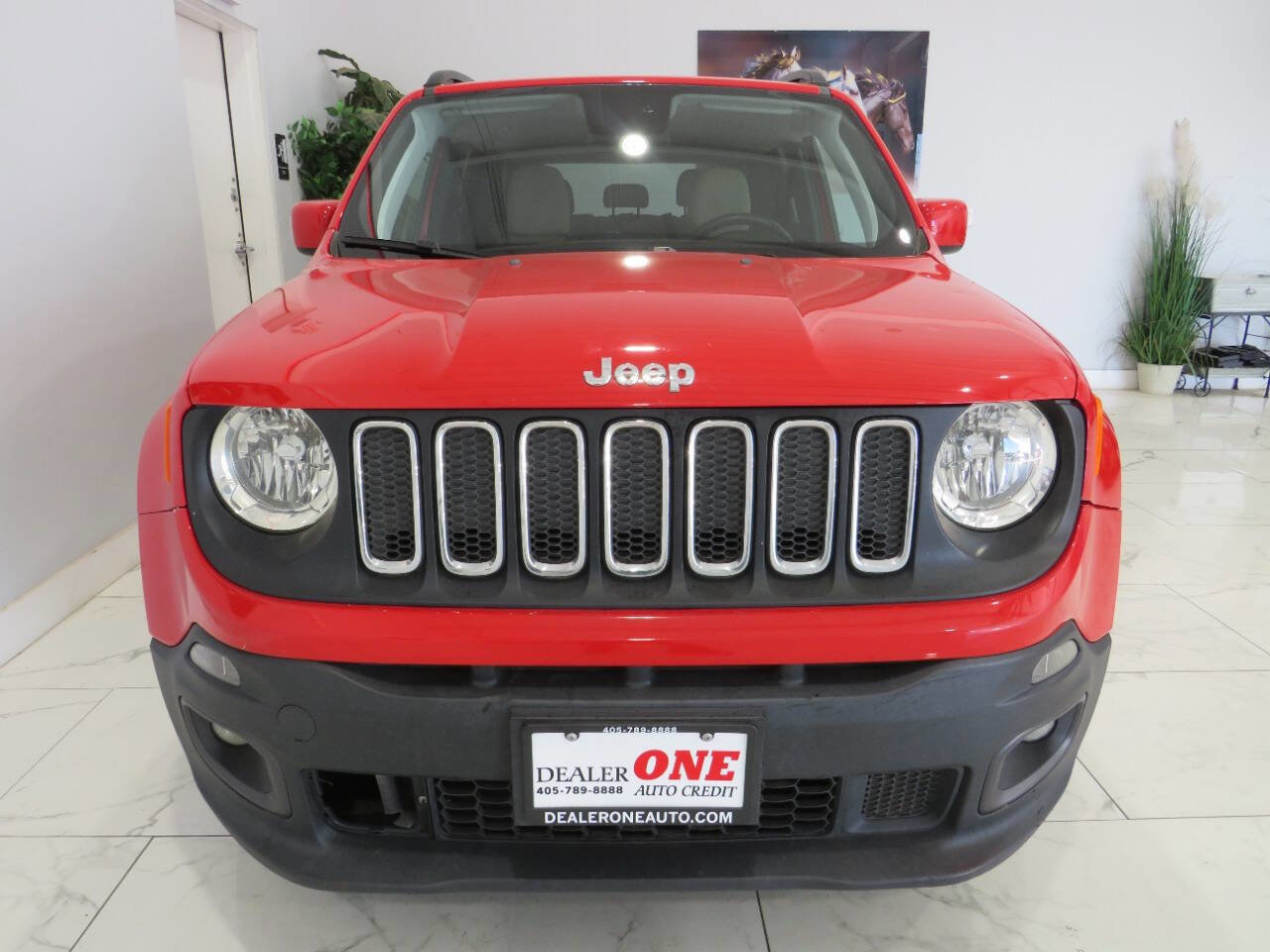 Used 2018 Jeep Renegade Latitude FWD image 9