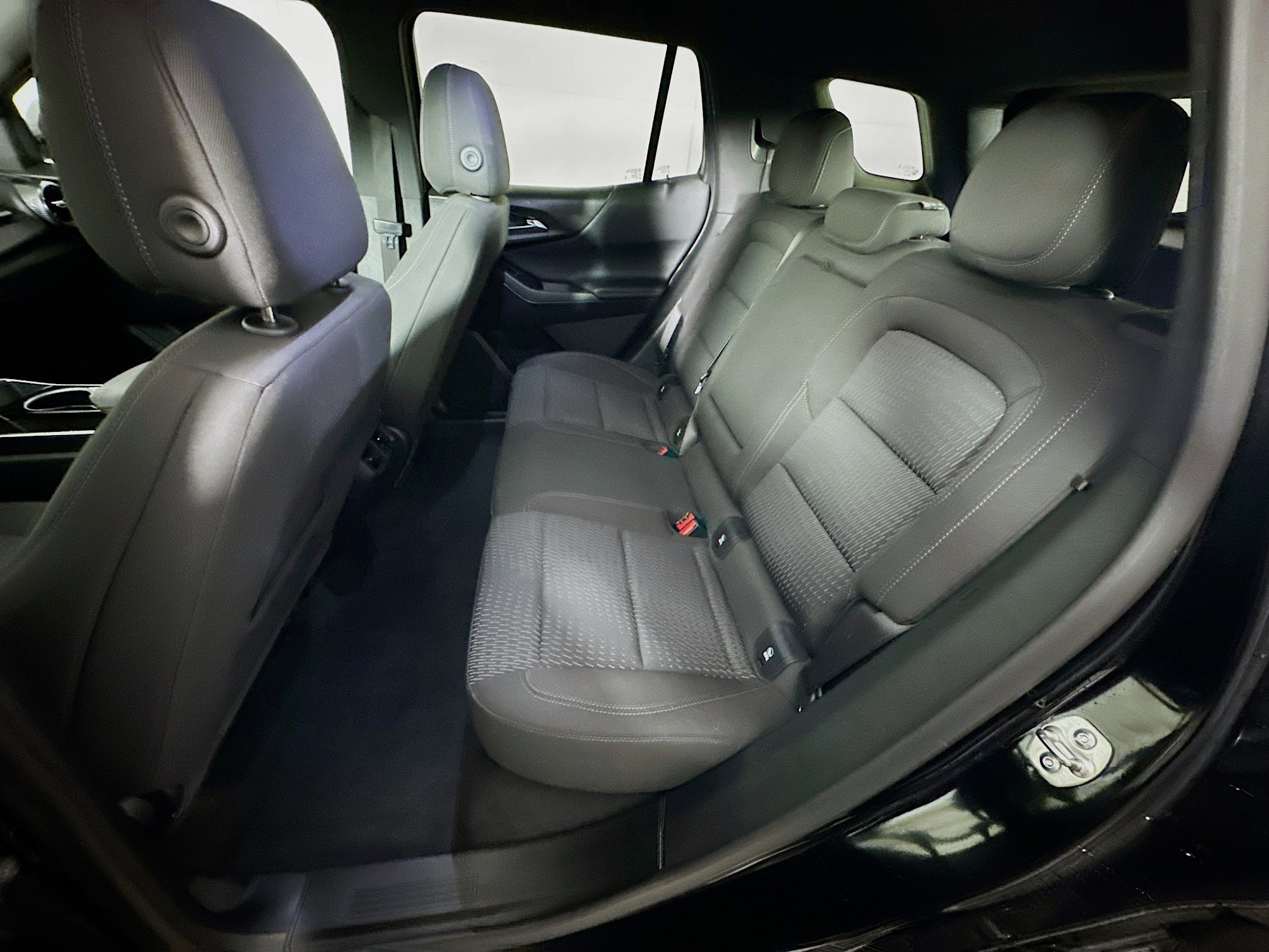 Used 2025 Chevrolet Equinox LT image 27