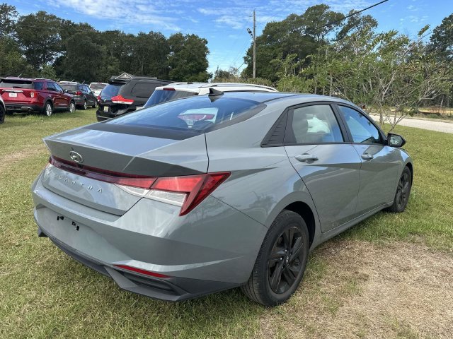 Used 2021 Hyundai Elantra SEL FWD image 14