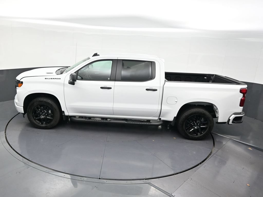 Used 2026 Chevrolet Silverado 1500 Custom w/ Turbomax Blackout Package RWD image 16