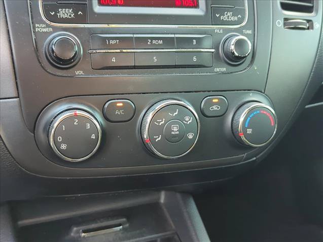 Used 2016 Kia Forte LX FWD image 15