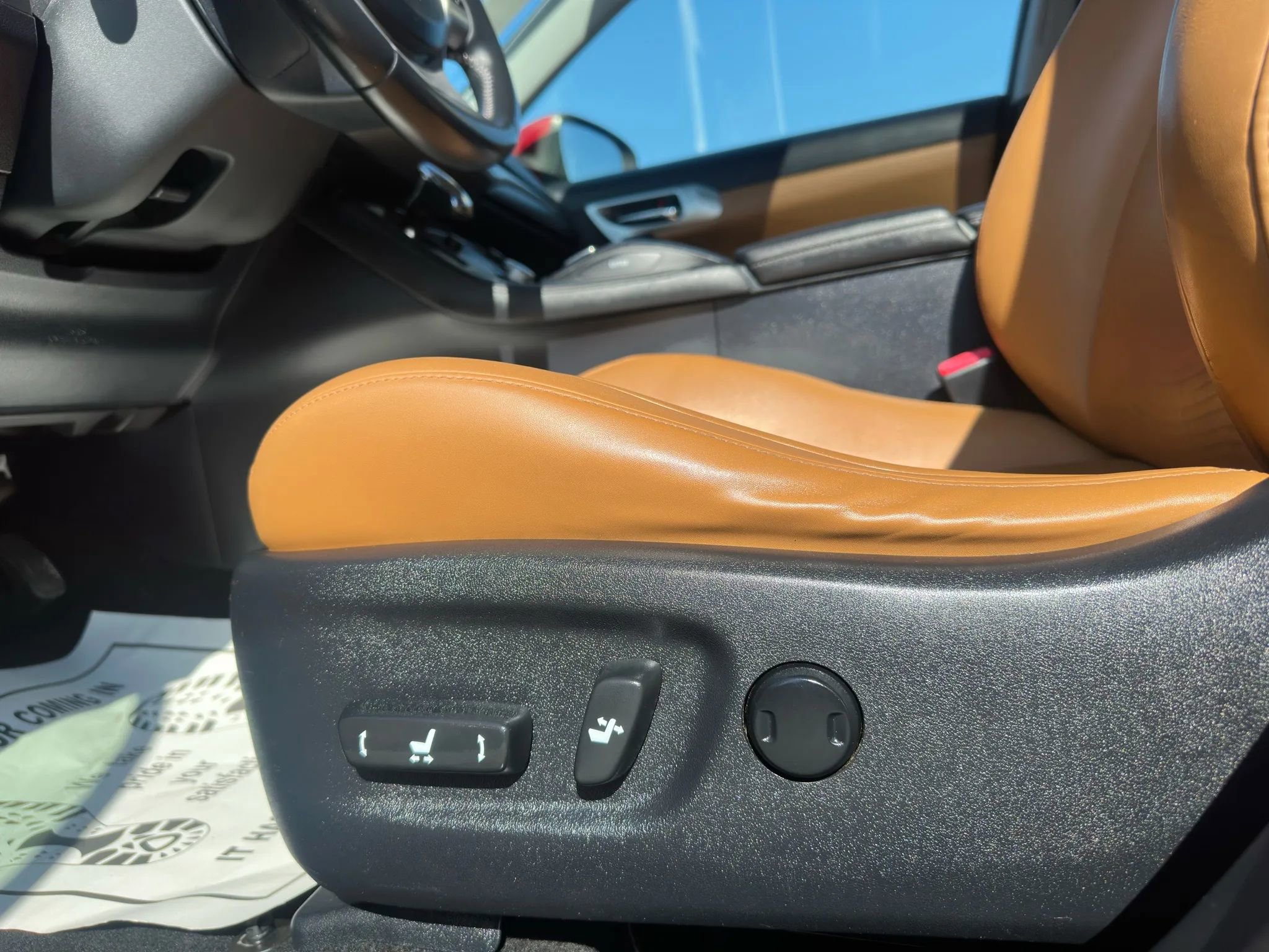 Used 2013 Lexus CT 200h w/ Premium Pkg w/Navigation FWD image 20