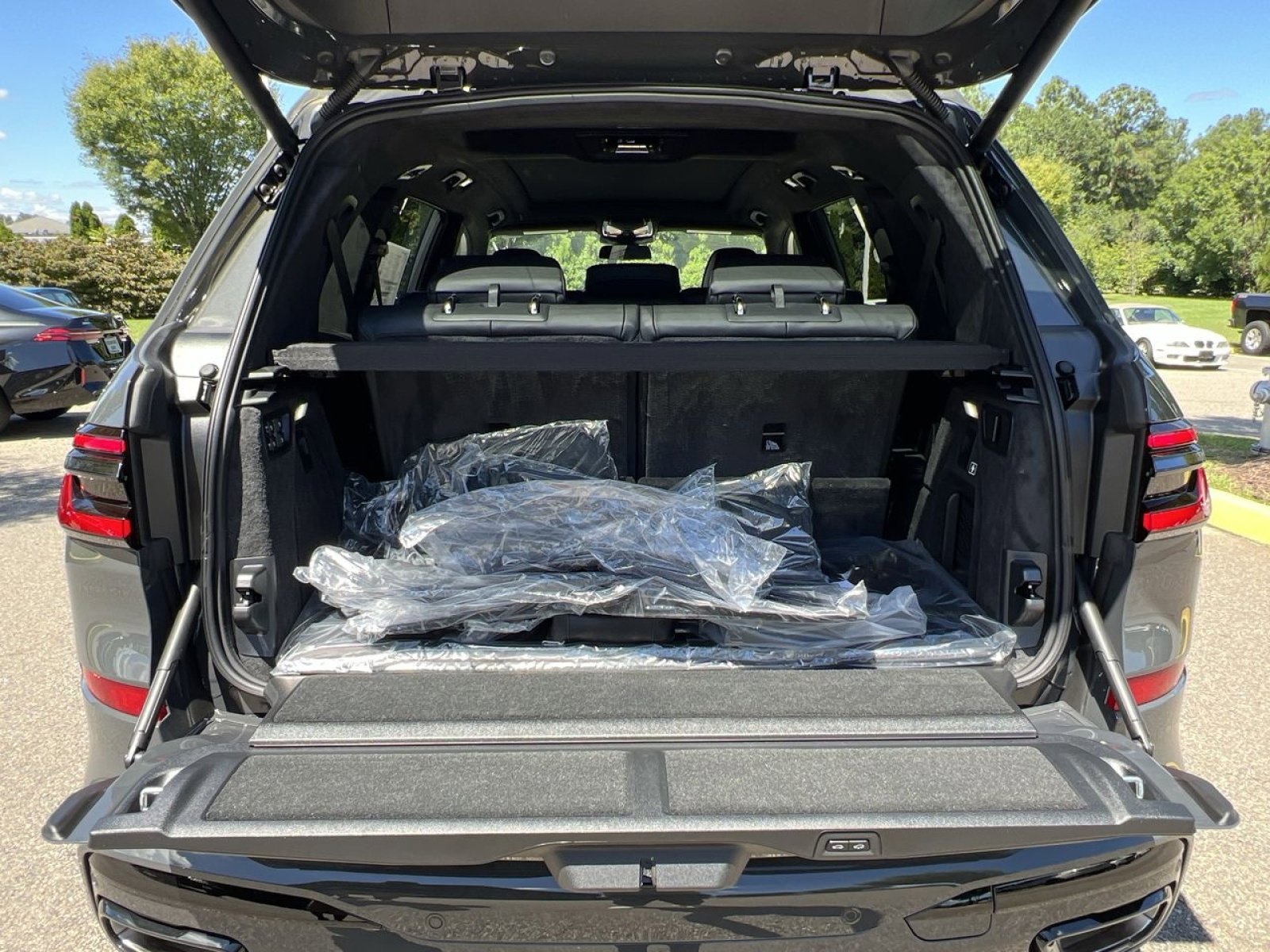 New 2026 BMW X7 xDrive40i w/ M Sport Package image 24