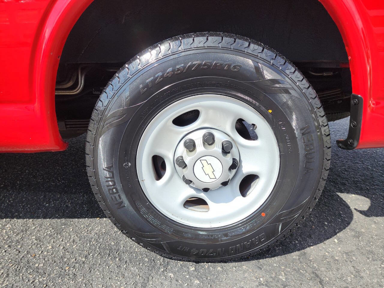 Used 2014 Chevrolet Express 3500 LS image 28