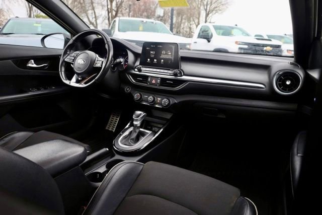 Used 2021 Kia Forte GT-Line image 34