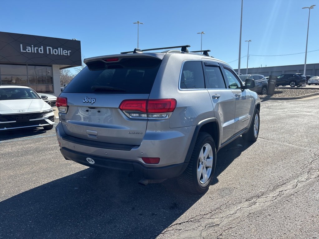 Used 2018 Jeep Grand Cherokee Laredo image 6
