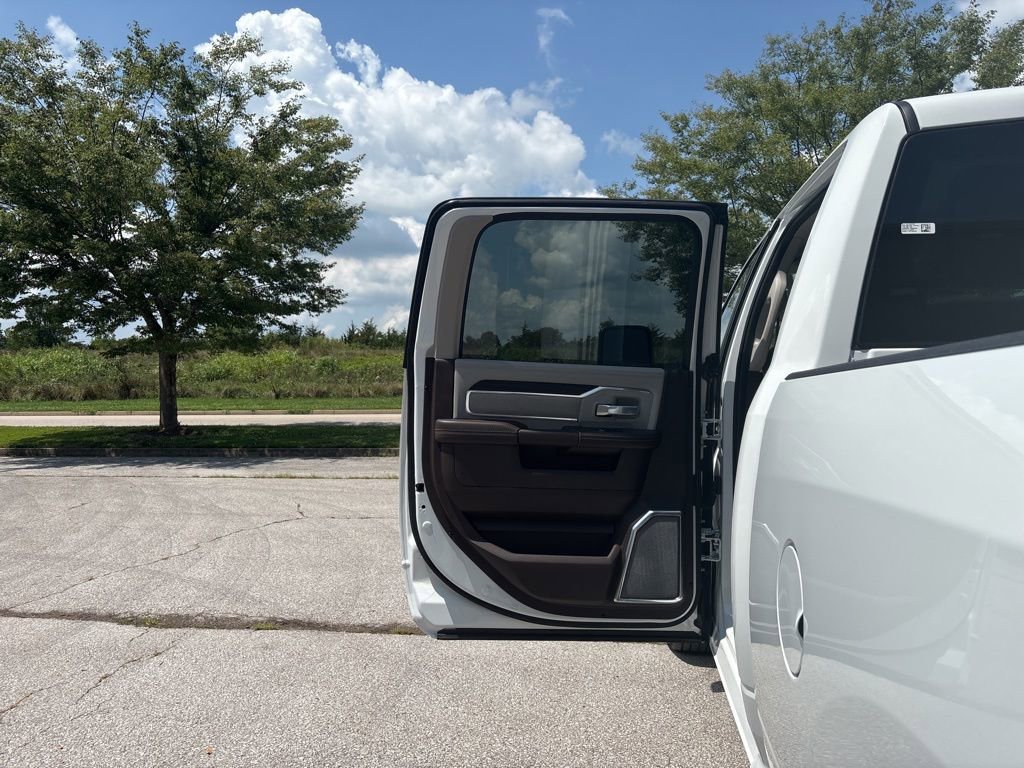 New 2025 RAM 2500 Laramie image 36